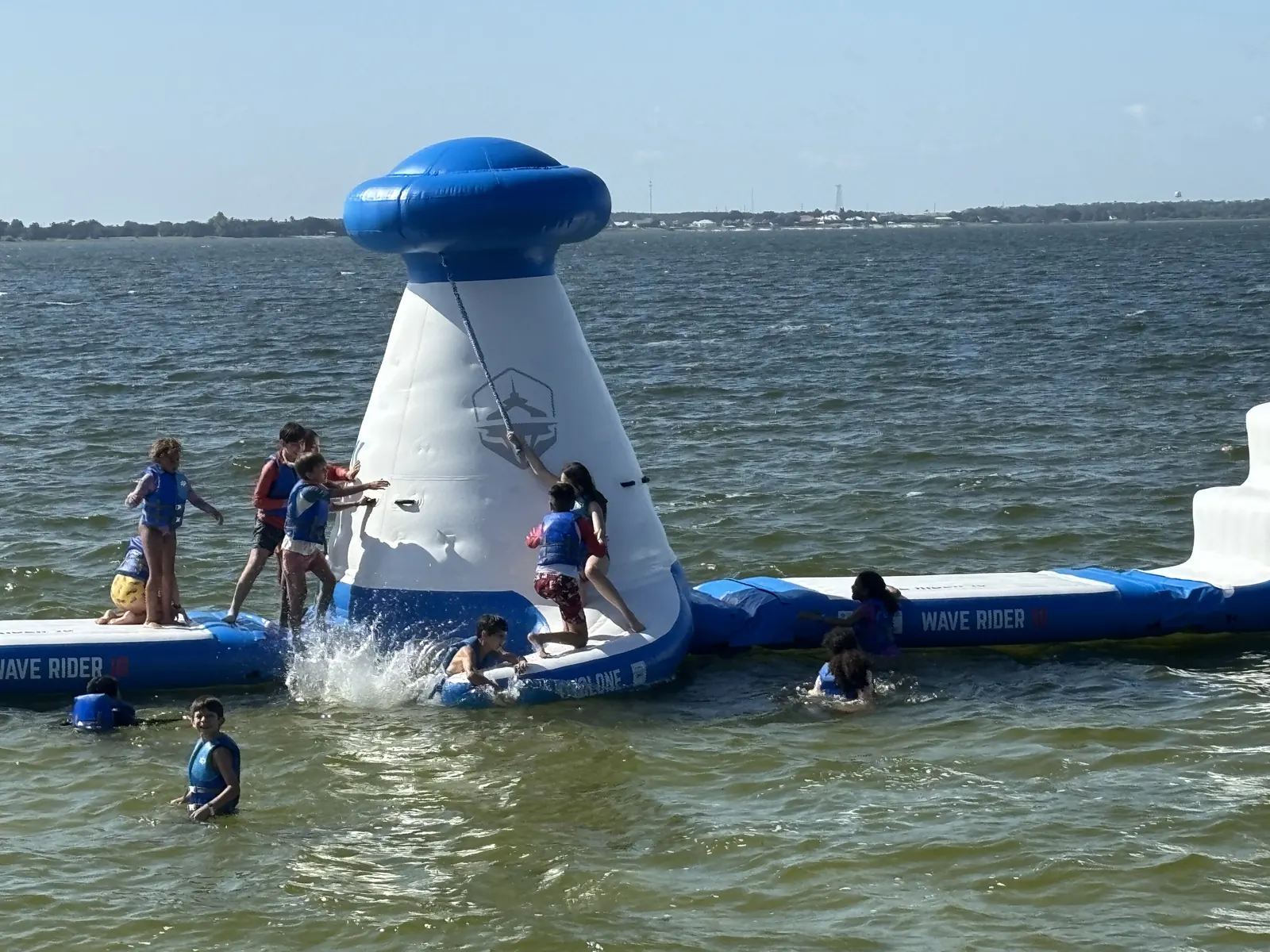 A splash on the lake inflatable